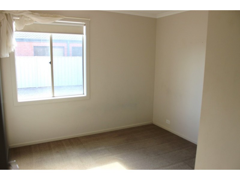 2 Bushwalk Grove, Epsom VIC 3551