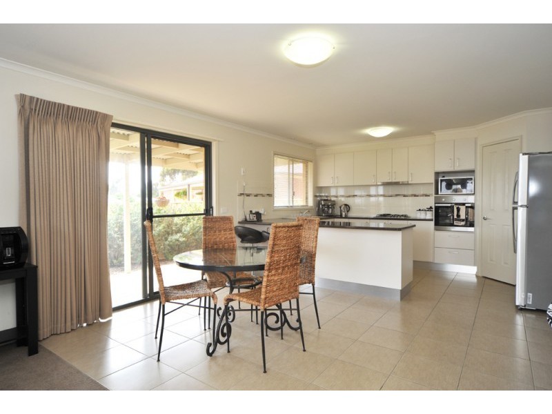 17B Brown Street, California Gully VIC 3556