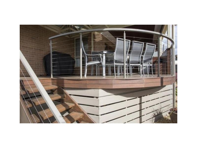 16 Irrabella Place, Kangaroo Flat VIC 3555