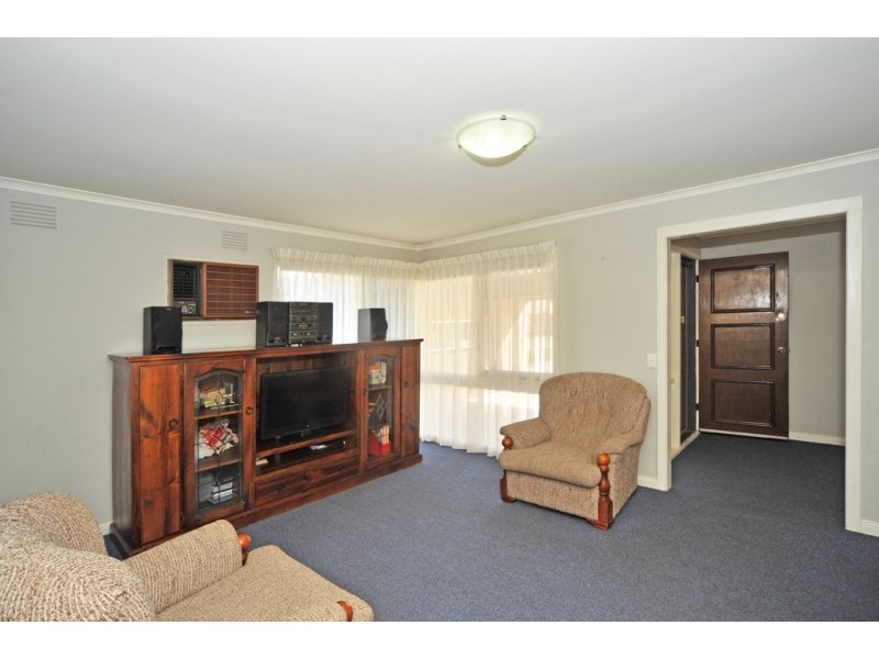 15 Burvale Court, Epsom VIC 3551