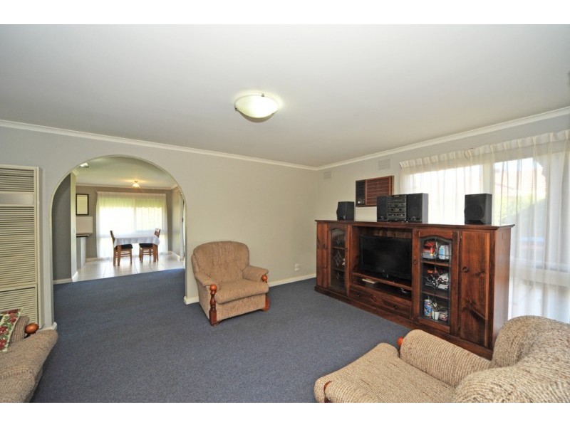 15 Burvale Court, Epsom VIC 3551