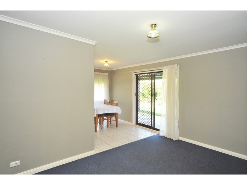 15 Burvale Court, Epsom VIC 3551