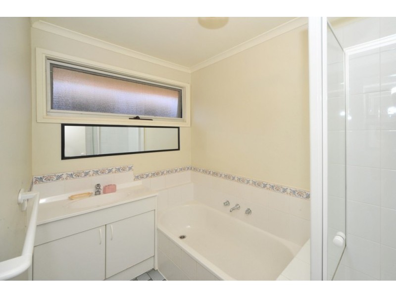 15 Burvale Court, Epsom VIC 3551