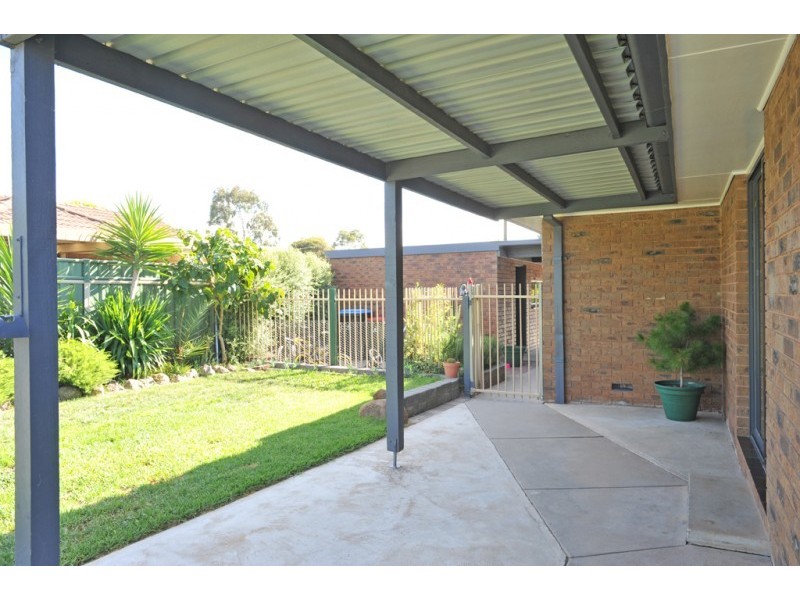 15 Burvale Court, Epsom VIC 3551