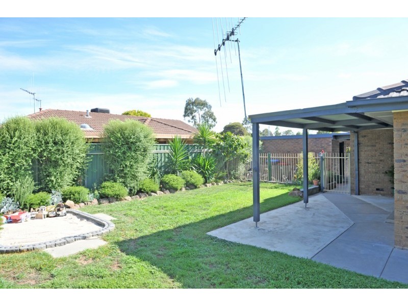 15 Burvale Court, Epsom VIC 3551
