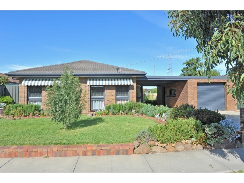 15 Burvale Court, Epsom VIC 3551
