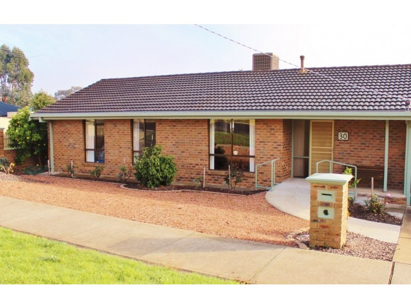 30 Curnow Street, Golden Square VIC 3555