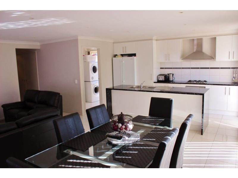 63 Mannagum Drive, Epsom VIC 3551