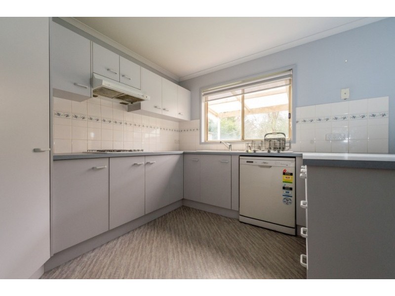 14 Pittaway Street, Kangaroo Flat VIC 3555