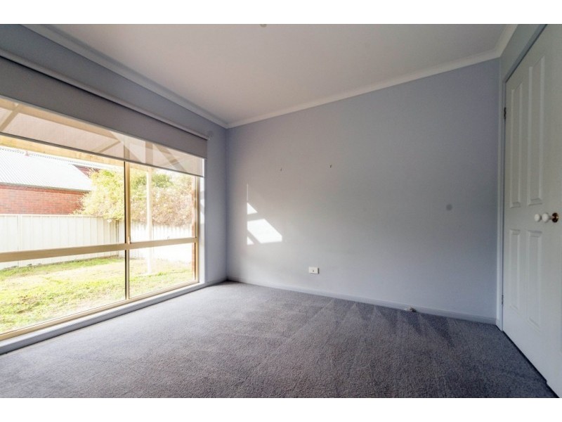 14 Pittaway Street, Kangaroo Flat VIC 3555