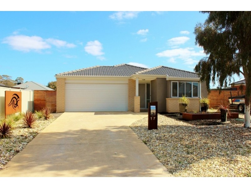 17 O’Neill Court, Epsom VIC 3551