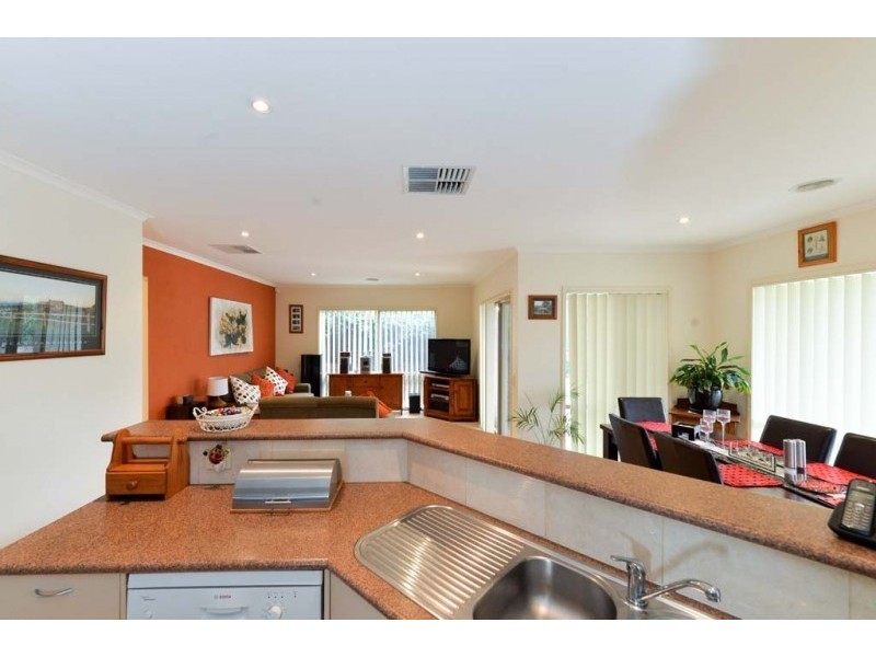 7 Cheviot Place, East Bendigo VIC 3550