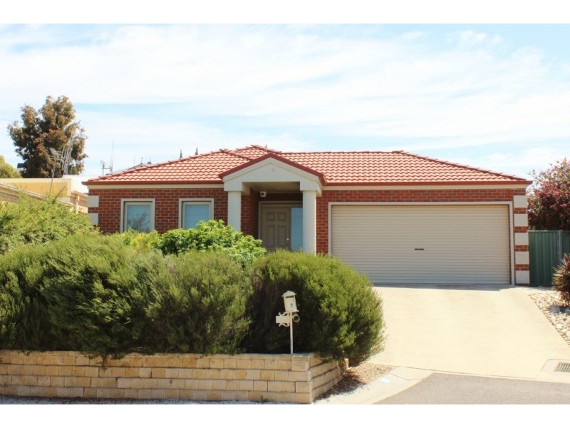 7 Cheviot Place, East Bendigo VIC 3550