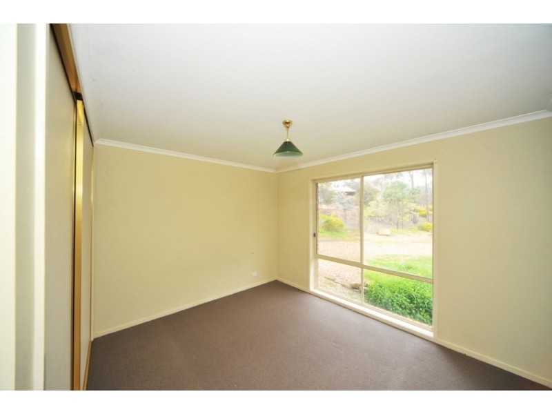 15 Clay Gully Court, Maiden Gully VIC 3551