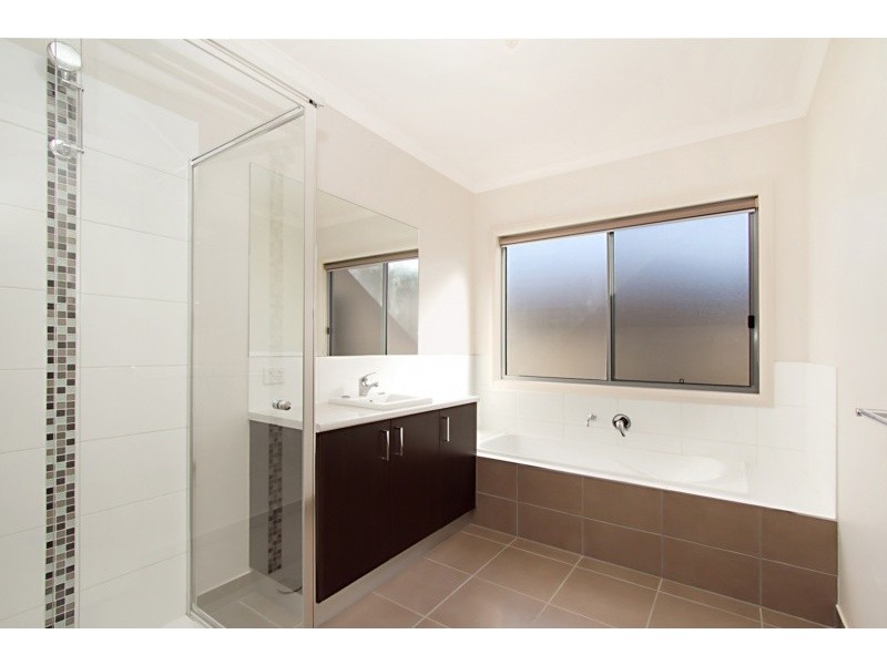 20 Arbor Place, White Hills VIC 3550