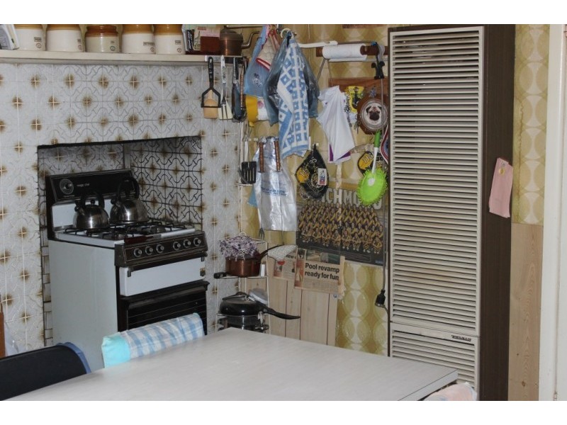2 Douglas Street, Kangaroo Flat VIC 3555