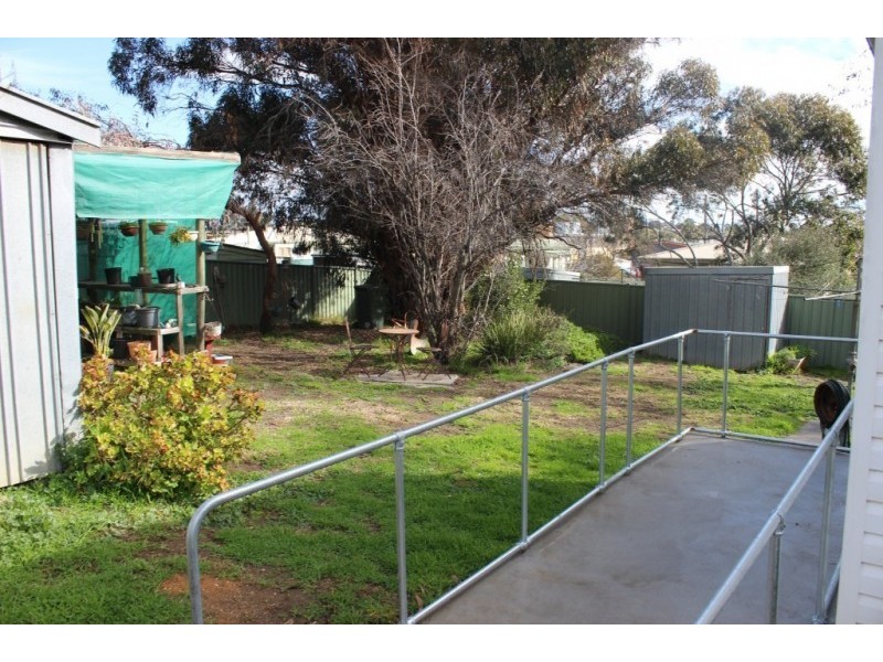 2 Douglas Street, Kangaroo Flat VIC 3555