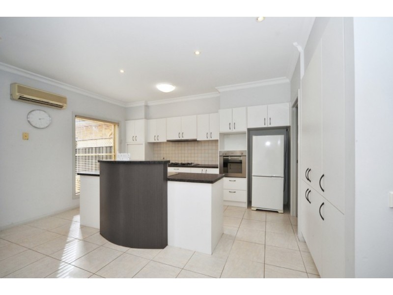 10 Wisteria Court, Flora Hill VIC 3550