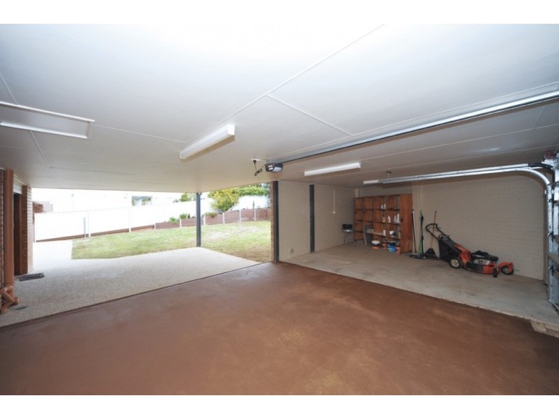 14 Allison Street, Kennington VIC 3550