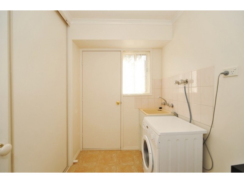 16 Julie Court, Kangaroo Flat VIC 3555