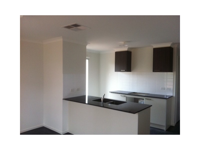 9 Mimosa Street, California Gully VIC 3556