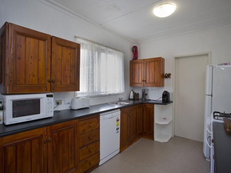 21 Osborn Avenue, Kangaroo Flat VIC 3555