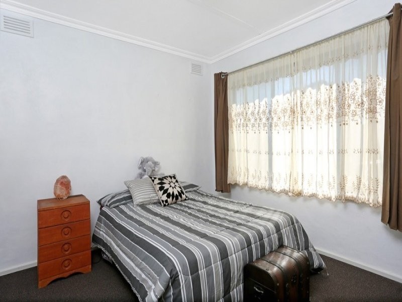 21 Osborn Avenue, Kangaroo Flat VIC 3555