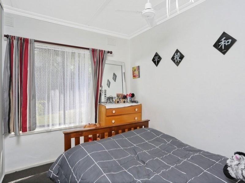21 Osborn Avenue, Kangaroo Flat VIC 3555