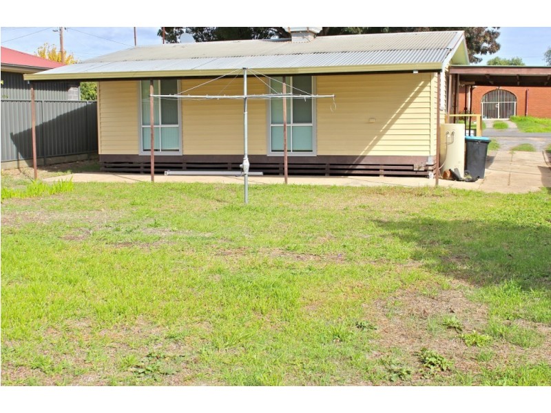 28 Fry Street, Eaglehawk VIC 3556