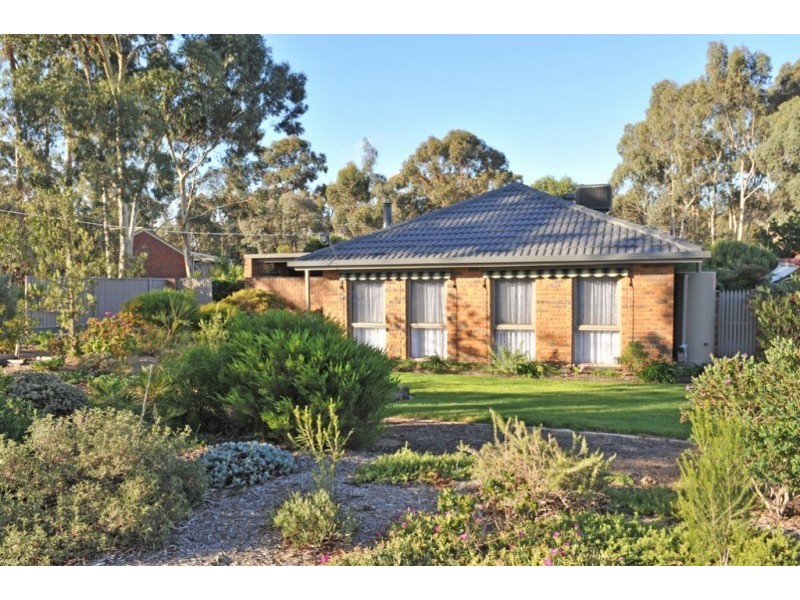 126 Olympic Parade, Kangaroo Flat VIC 3555