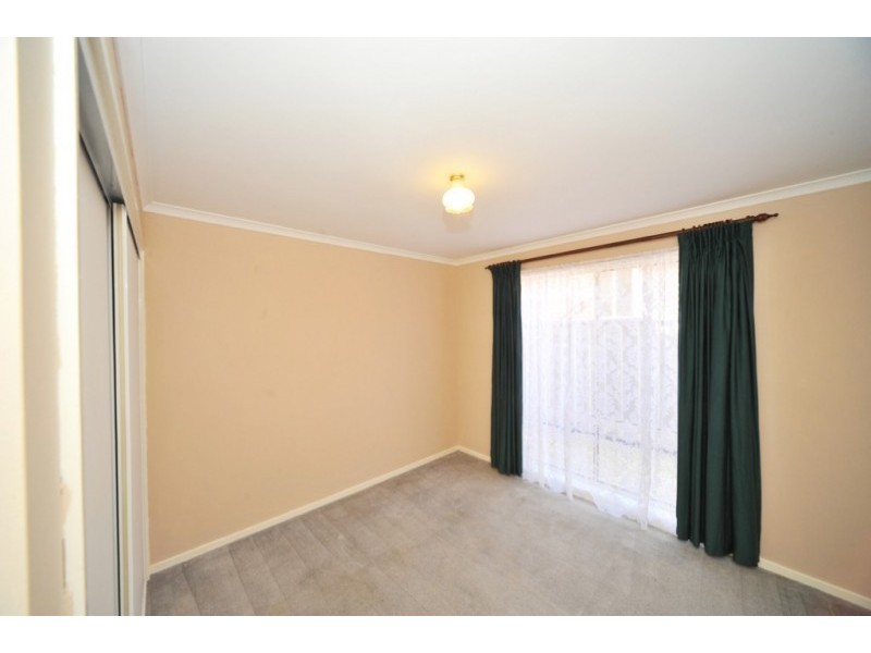 9 Pattison Drive, Kangaroo Flat VIC 3555