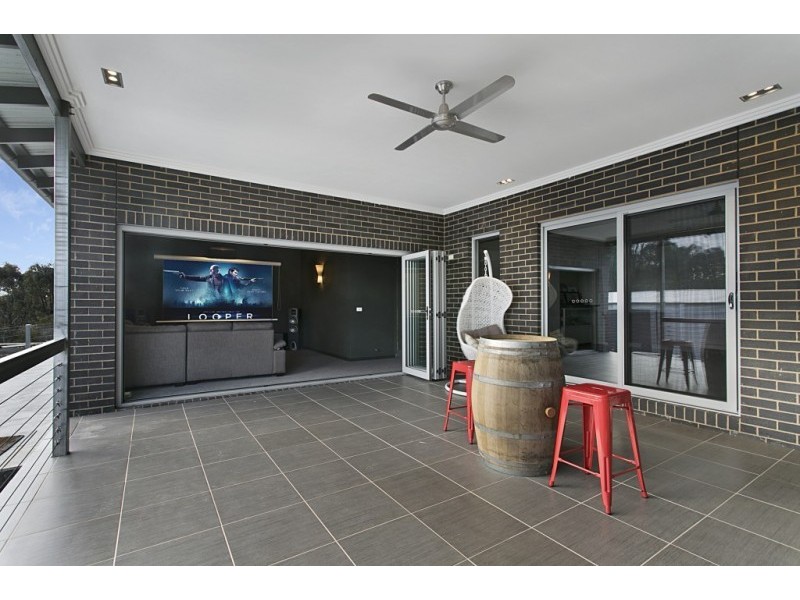 15 Kathleen Terrace, Maiden Gully VIC 3551