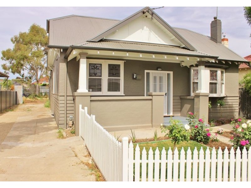 31 Thistle Street, Golden Square VIC 3555