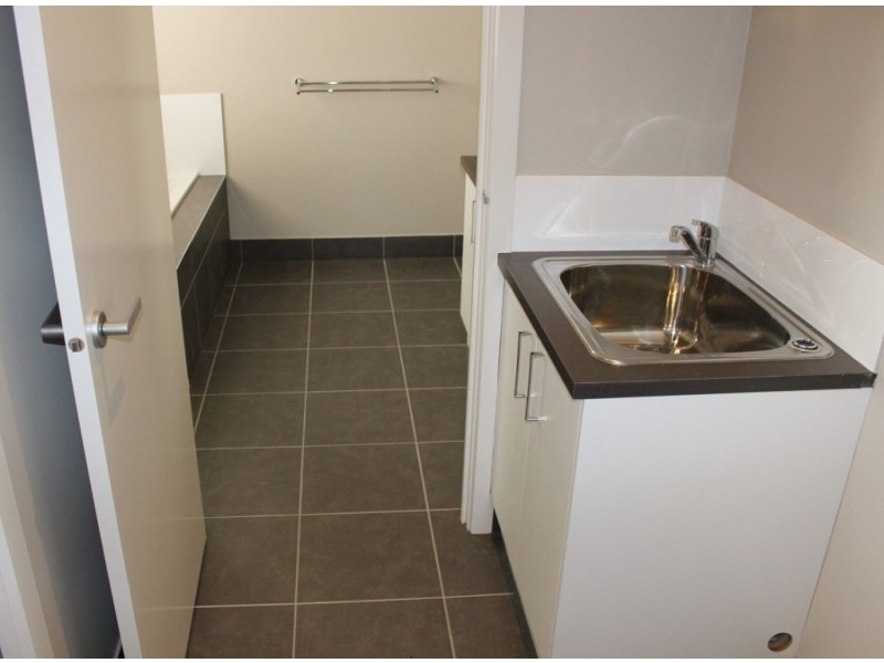 31 Thistle Street, Golden Square VIC 3555