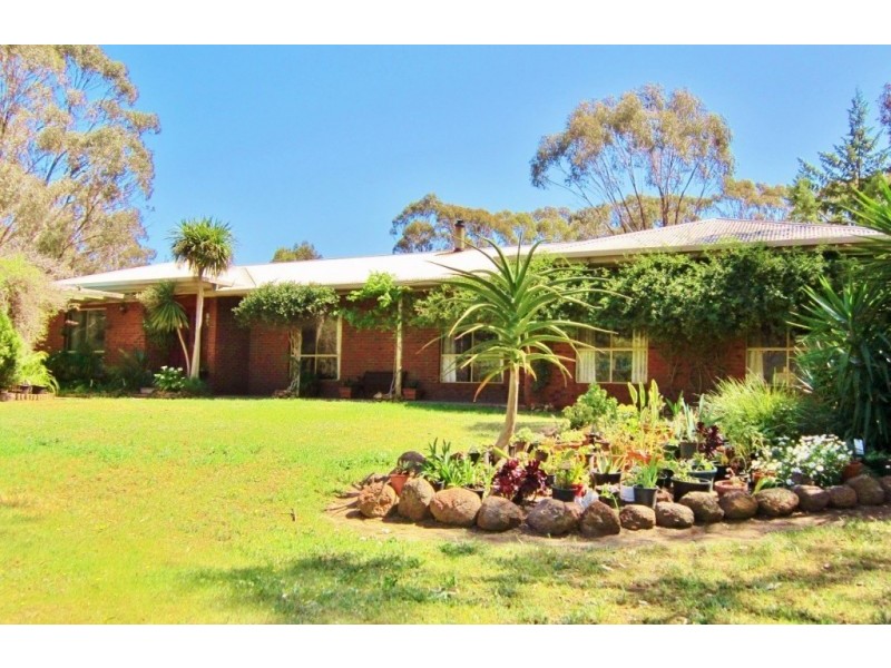 10 Sunrise Gully Road, Kangaroo Flat VIC 3555