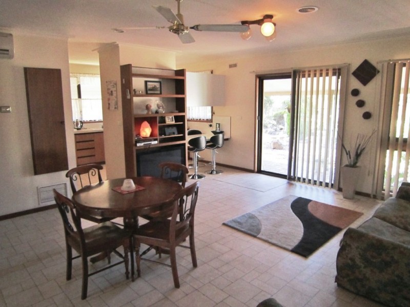 121 Olympic Parade, Kangaroo Flat VIC 3555