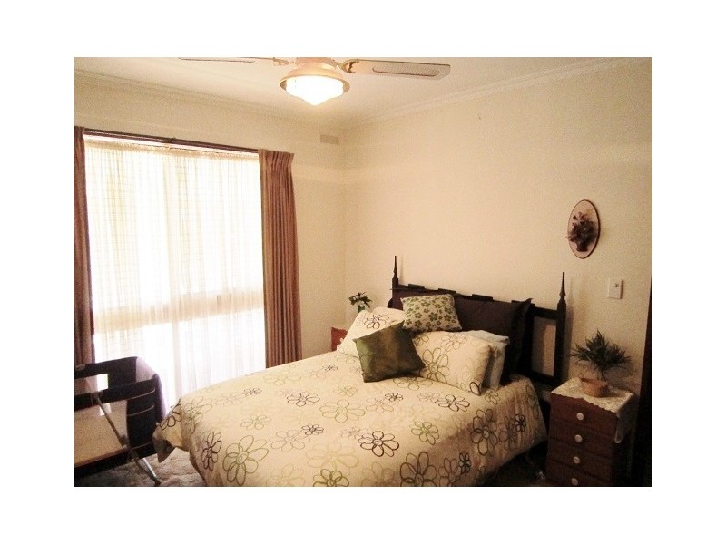 121 Olympic Parade, Kangaroo Flat VIC 3555