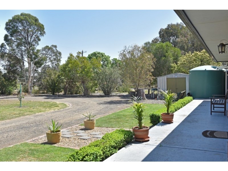 11 Hakea Road, Huntly VIC 3551