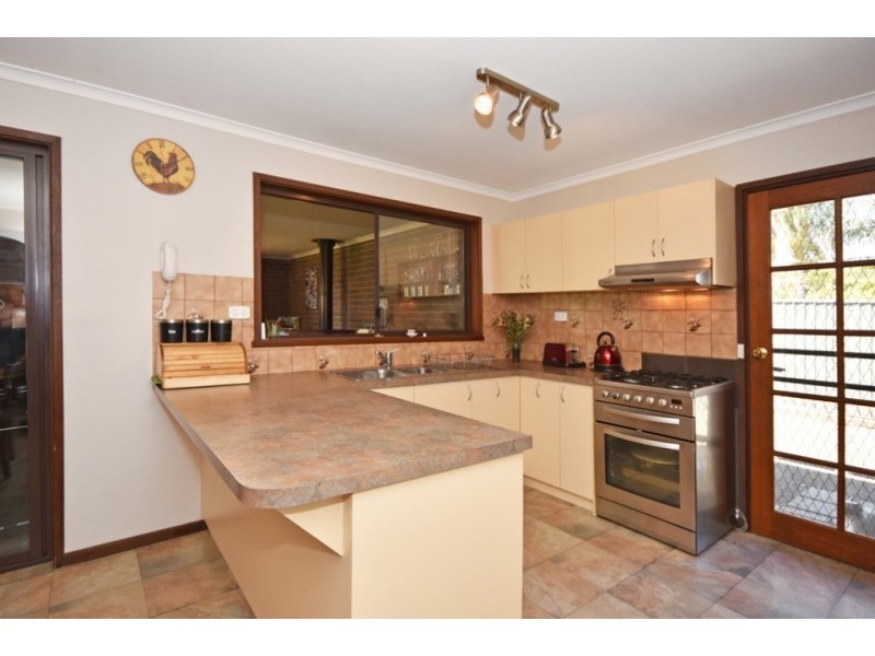11 Hakea Road, Huntly VIC 3551