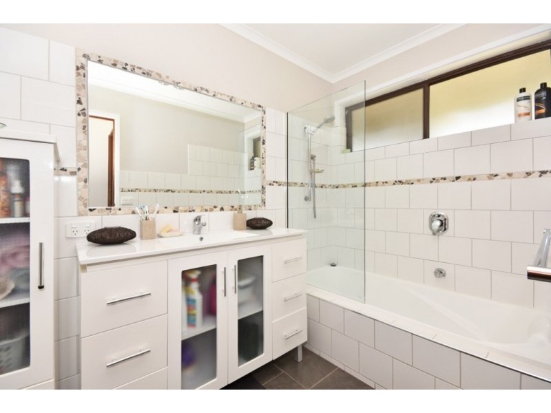 11 Hakea Road, Huntly VIC 3551