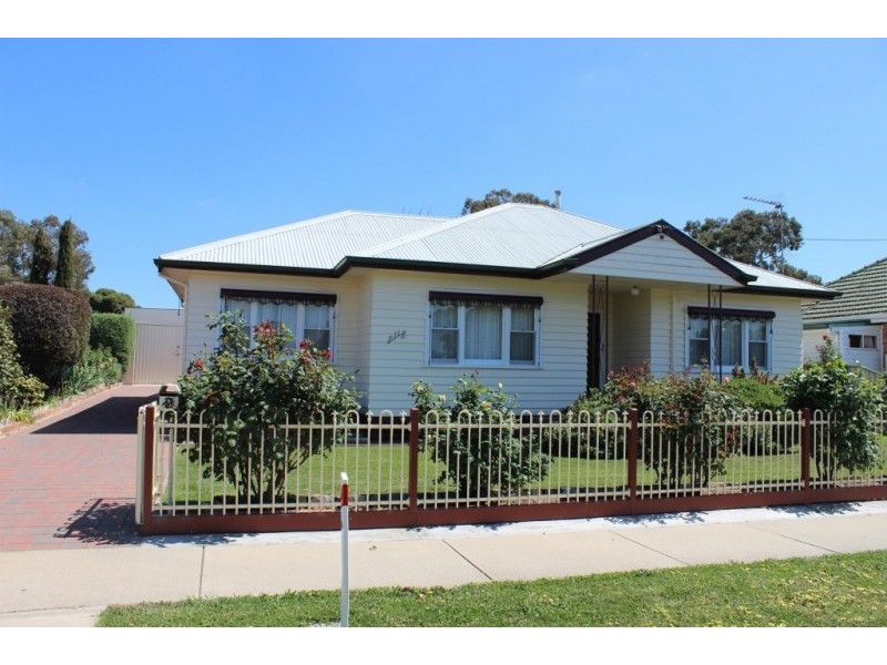 11 Olympic Parade, Kangaroo Flat VIC 3555