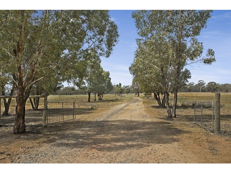 249 Keoghs Lane, Llanelly VIC 3551