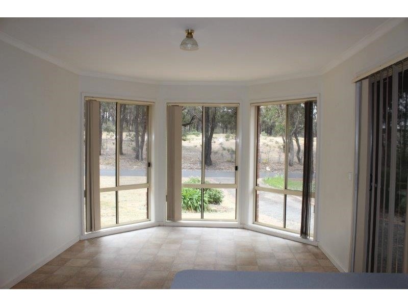 21 Ennor Place, Kangaroo Flat VIC 3555