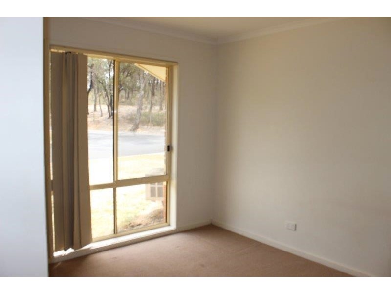 21 Ennor Place, Kangaroo Flat VIC 3555