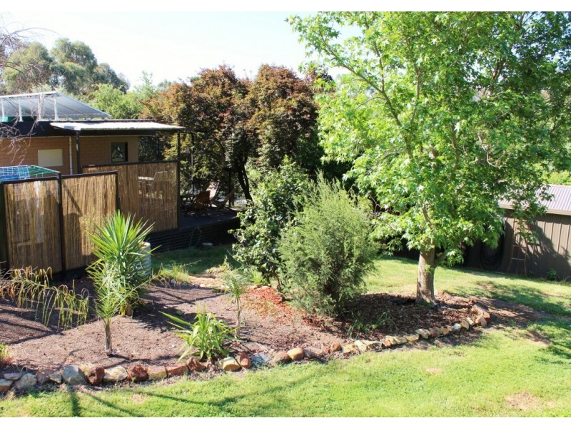 144 Golden Gully Road, Kangaroo Flat VIC 3555