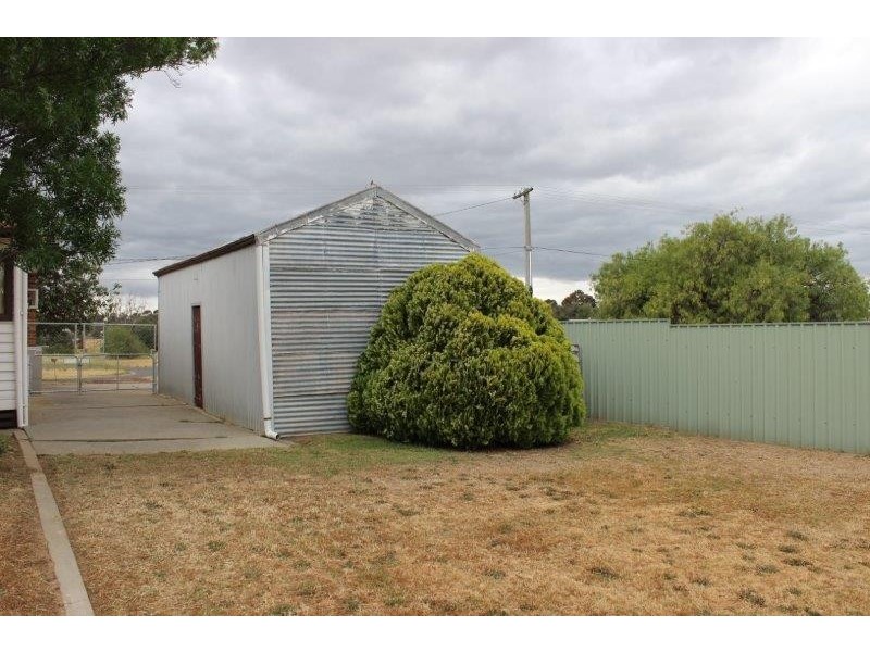 42 Cunneen Street, Long Gully VIC 3550