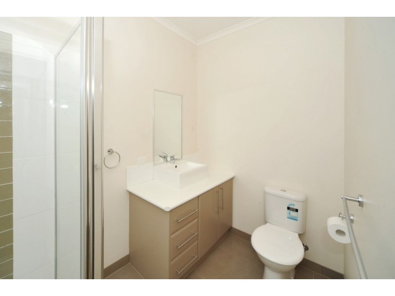 17 Yurunga Drive, Mckenzie Hill VIC 3451