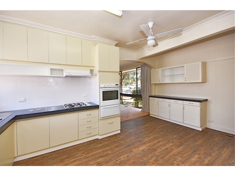 192 High Street, Kangaroo Flat VIC 3555