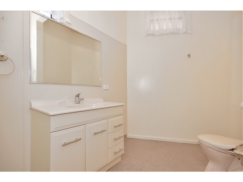 192 High Street, Kangaroo Flat VIC 3555