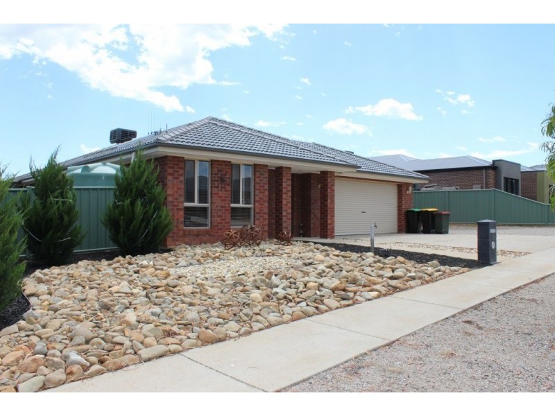 7 Belac Street, Maiden Gully VIC 3551